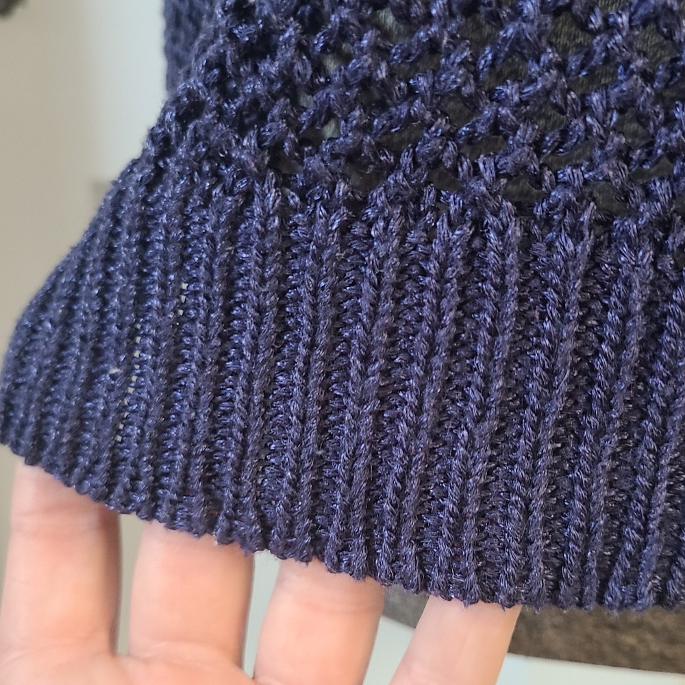 Open Knit 3/4 Sweater - Picture 5 of 9